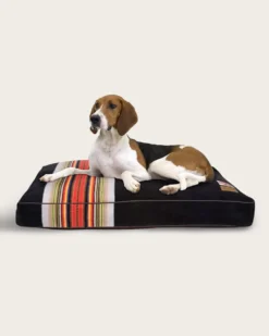ACADIA NATIONAL PARK PET BED - NAPPER