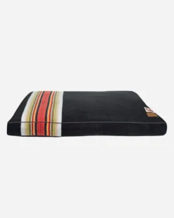 ACADIA NATIONAL PARK PET BED - NAPPER
