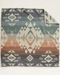 AGATE BEACH BLANKET