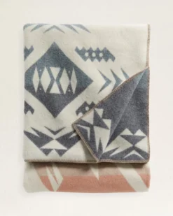 AGATE BEACH BLANKET