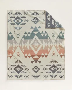 AGATE BEACH BLANKET