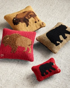 BUFFALO HOOKED SQUARE PILLOW