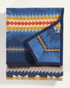 CASCADIA BLANKET