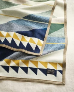 FOSSIL SPRINGS BLANKET
