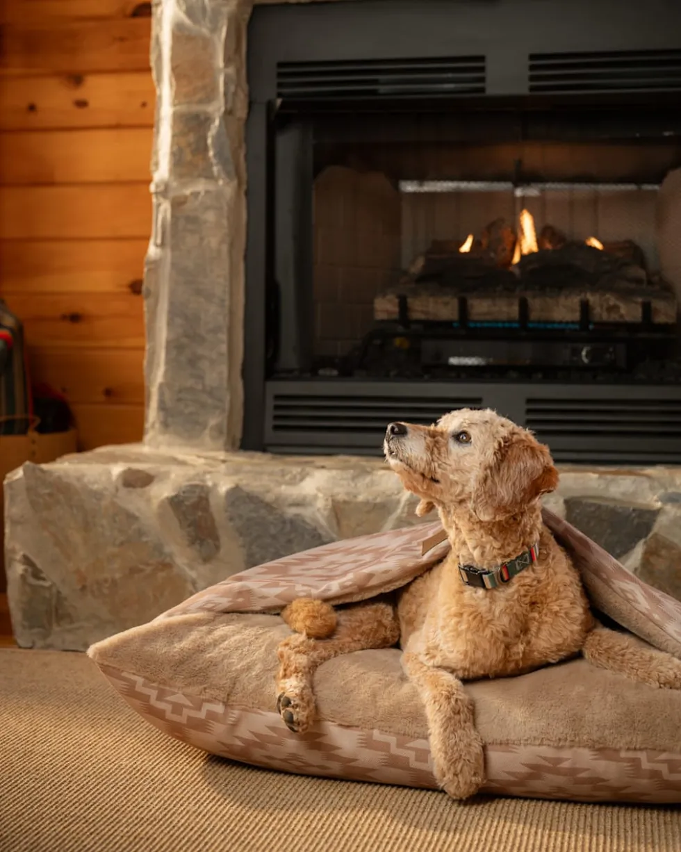 GINGER MESILLA BURROW PET BED