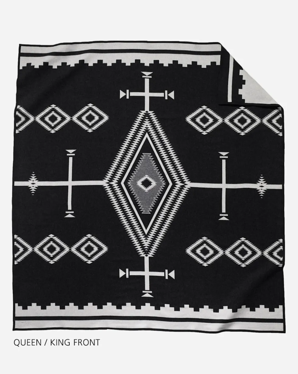 LOS OJOS JACQUARD BEDDING SET
