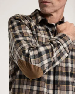 MEN'S PLAID ELBOW-PATCH TRAIL SHIRT
