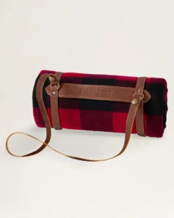 MOTOR ROBE THROW WITH LEATHER CARRIER
