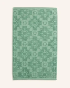 SCULPTED TOWEL COLLECTION