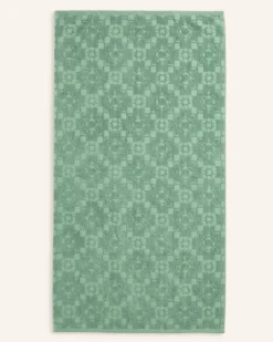 SCULPTED TOWEL COLLECTION