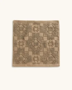SCULPTED TOWEL COLLECTION