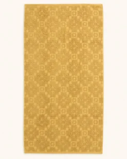 SCULPTED TOWEL COLLECTION