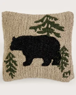 WANDERING BEAR HOOKED SQUARE PILLOW