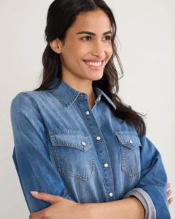 WOMEN'S CHAMBRAY GAMBLER SHIRT