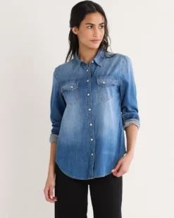 WOMEN'S CHAMBRAY GAMBLER SHIRT