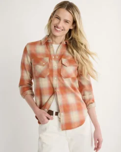 WOMEN'S PLAID GAMBLER SHIRT