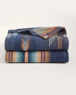 WYETH FALLS/STRIPE ORGANIC COTTON THROW GIFT PACK