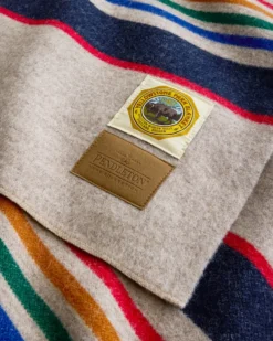 YELLOWSTONE NATIONAL PARK BLANKET